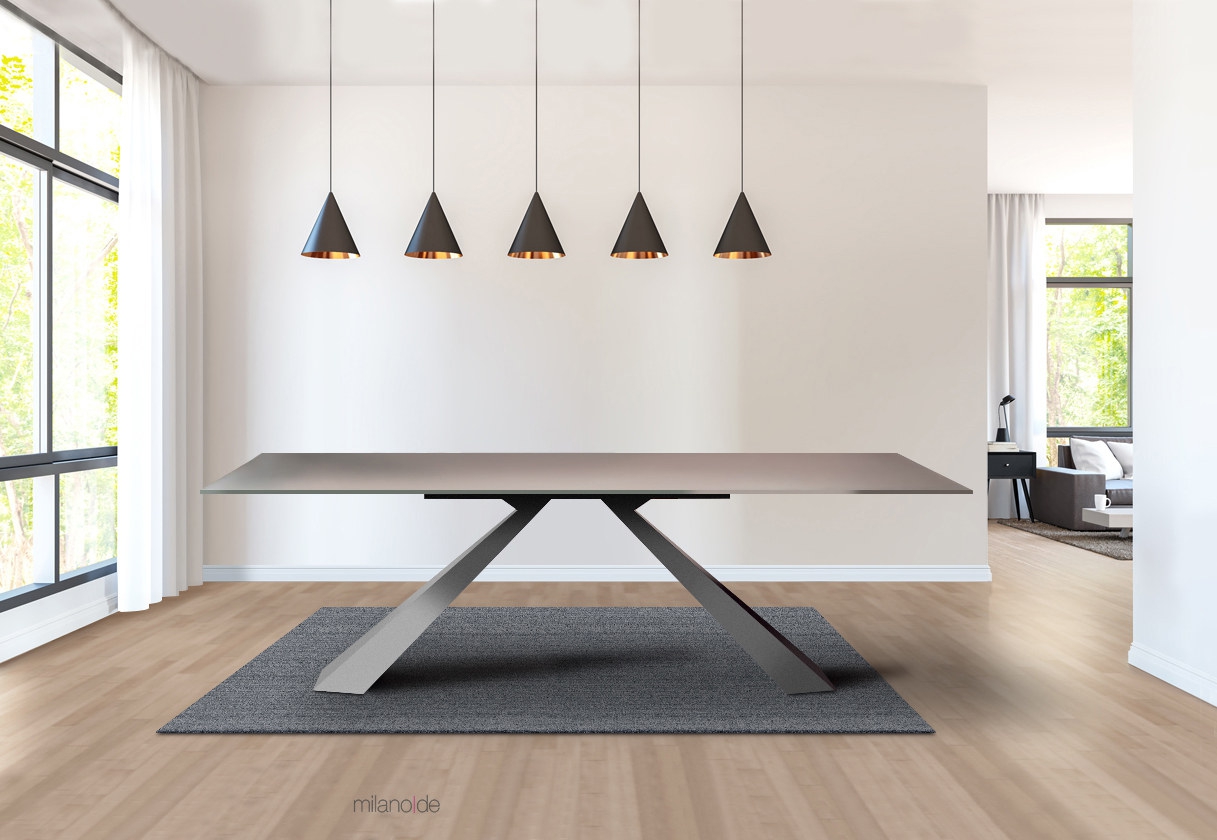 Sebastiana table