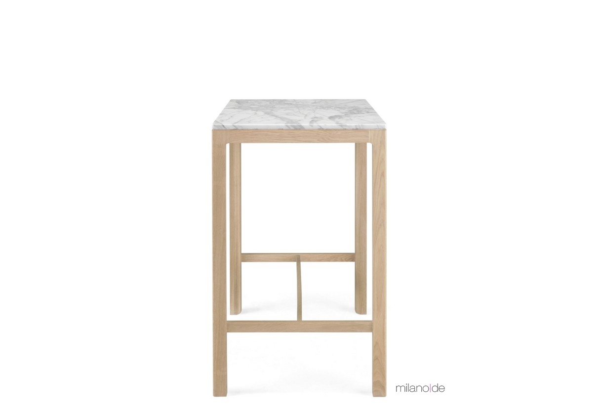 Nuda bar table