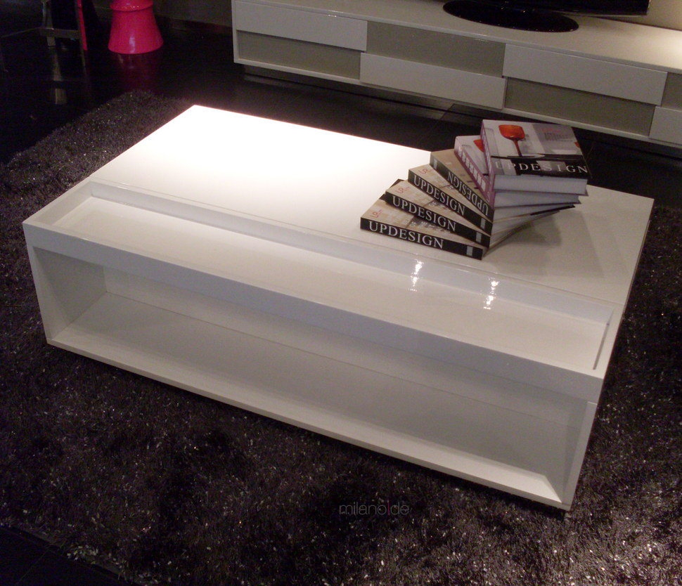 Corrado coffee table